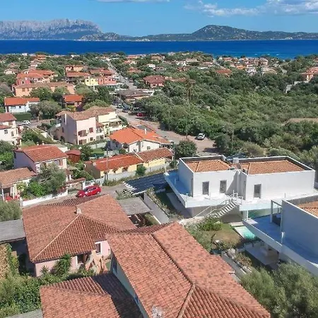 Apartman Guesthost - Stunning In Pittulongu With Pool Olbia