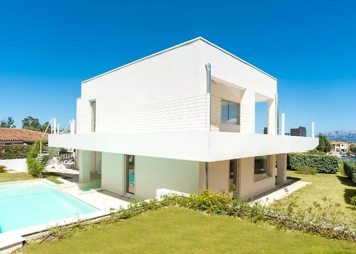 דירה Guesthost - Stunning In Pittulongu With Pool