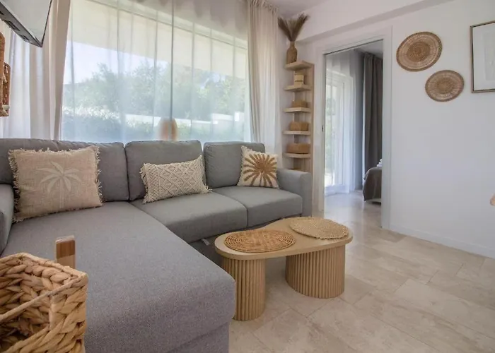 דירה Guesthost - Stunning In Pittulongu With Pool *