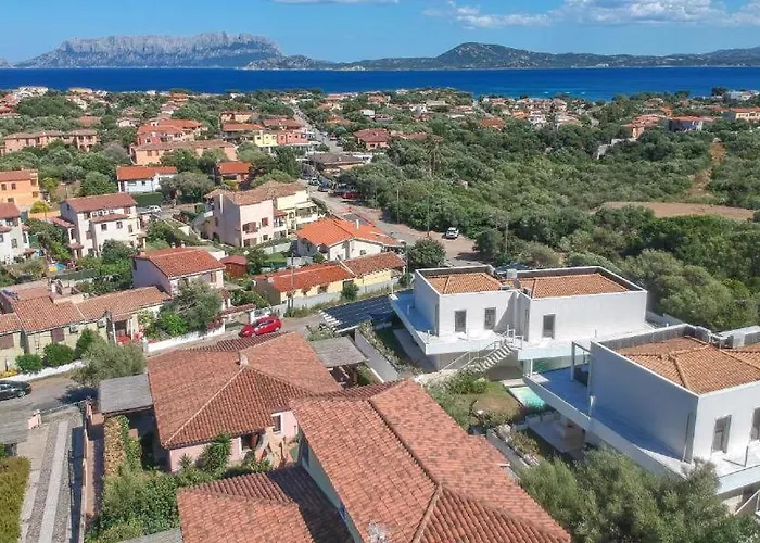 Apartman Guesthost - Stunning In Pittulongu With Pool Olbia